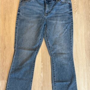 CAbi hi low crop stretch jean #6070 Sz 10 - EUC